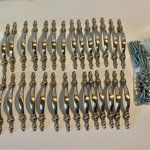 Avante Lot 32 Satin Nickel Pulls 3" Center to Center Arch Plus Loose Screws"m
